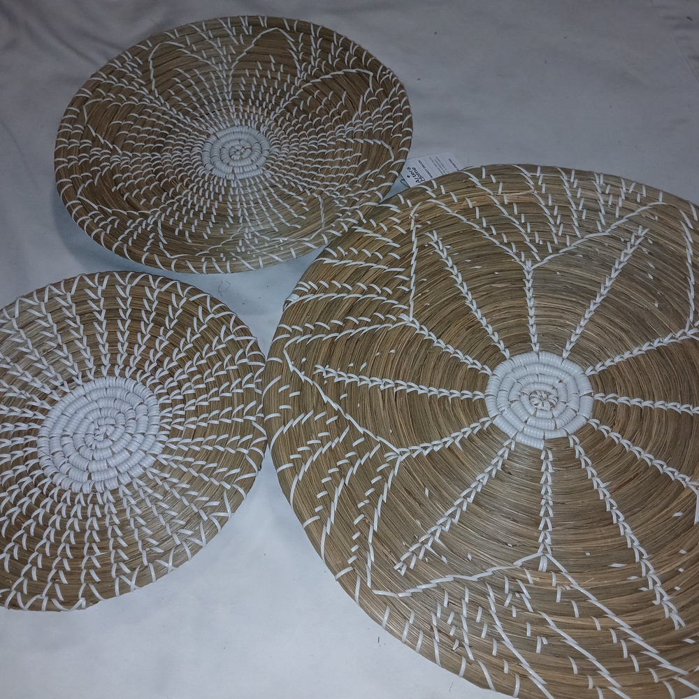 Natural Woven Decorative Plate Set